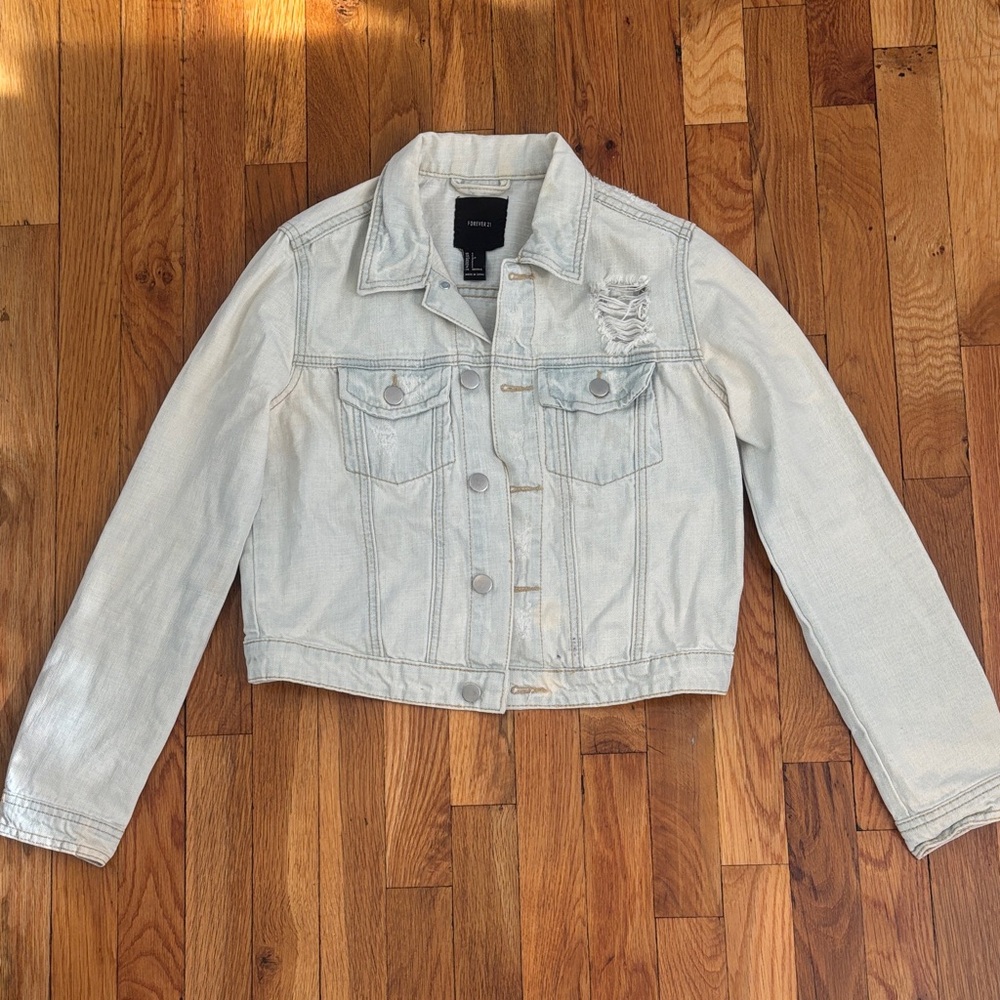 Forever 21 Light Wash Denim Jacket (2)